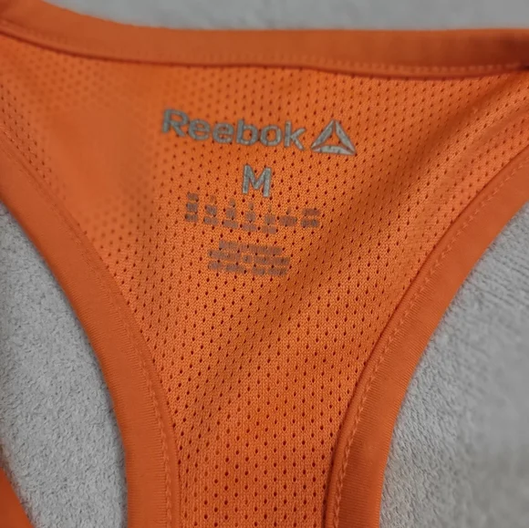 Workout Clothing Lot Size Medium - Picture 3 of 11